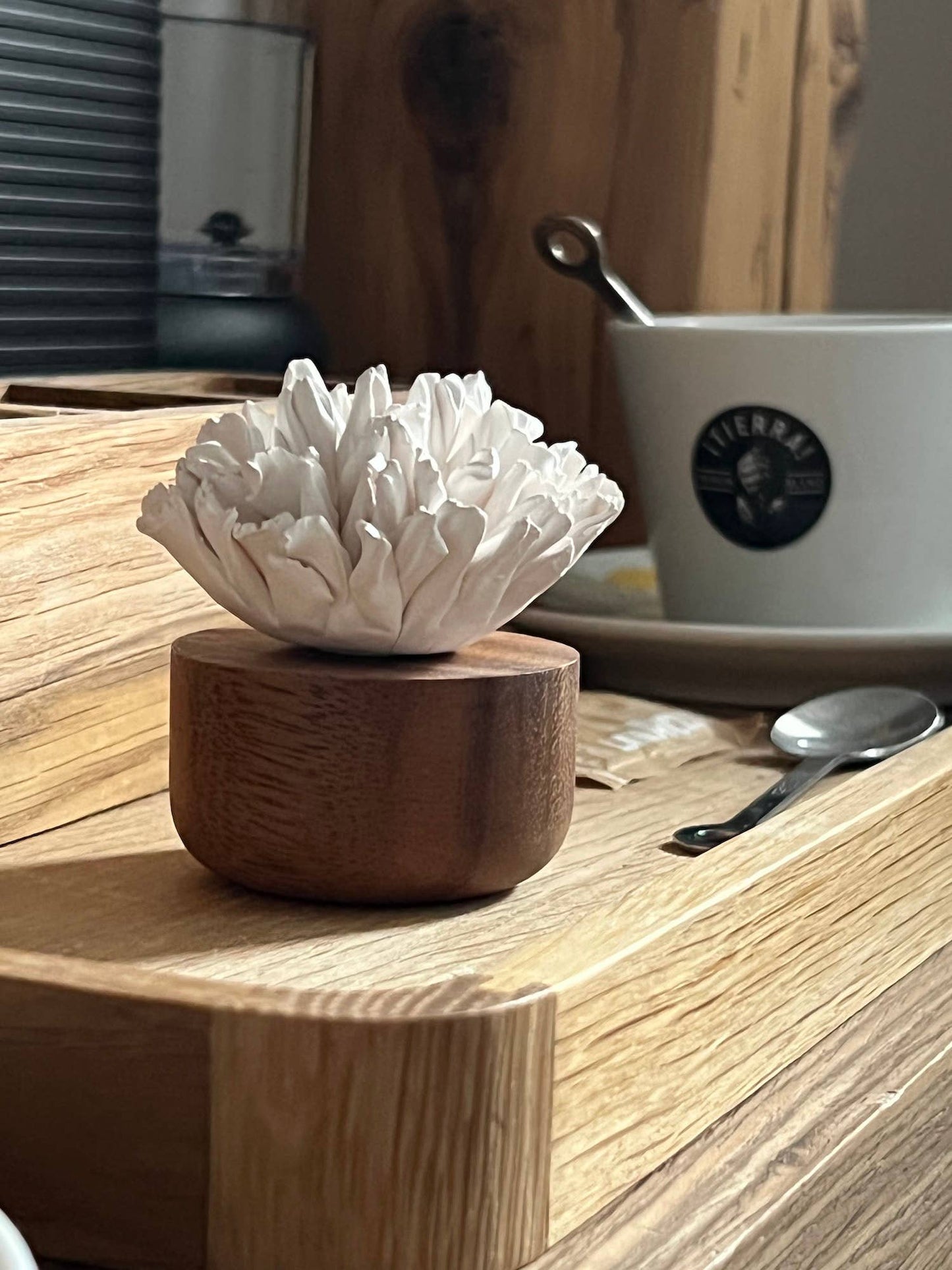 Porcelain Flower Carnation - Fragrance diffuser