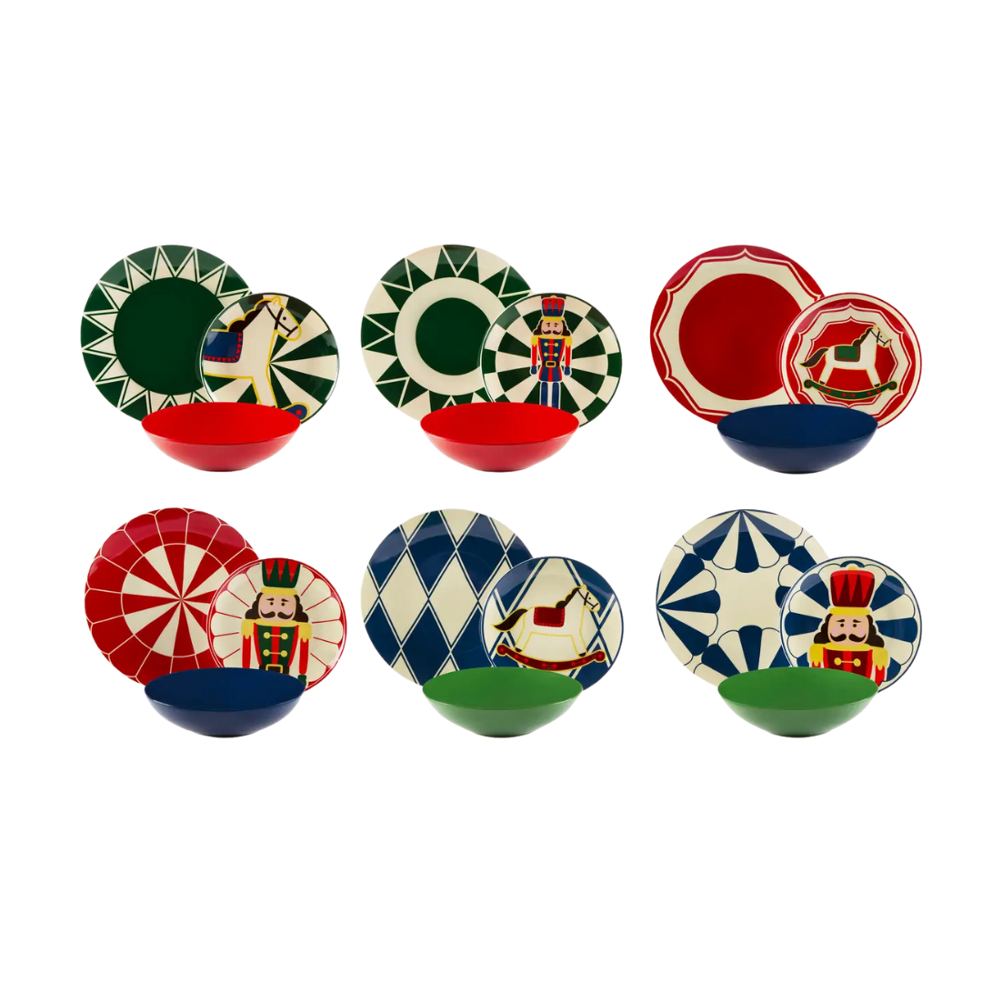 Vintage Christmas 18-Piece Porcelain Dinnerware Set – Service for 6