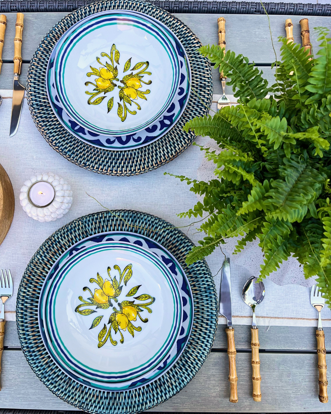 Amalfi 18 Piece Porcelain Dinnerware Set - Set of 6