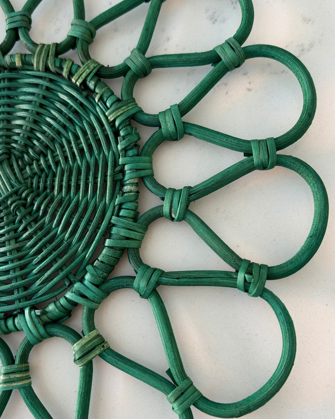 Sol Flora Green Rattan Placemat (Round) | D33cm Underplate