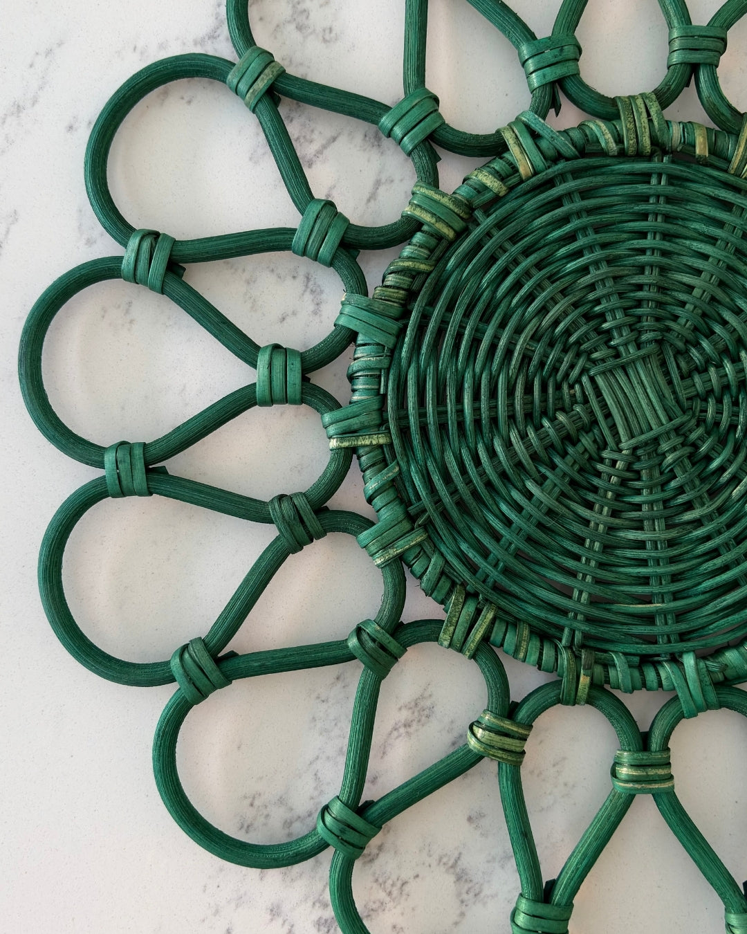 Sol Flora Green Rattan Placemat (Round) | D33cm Underplate