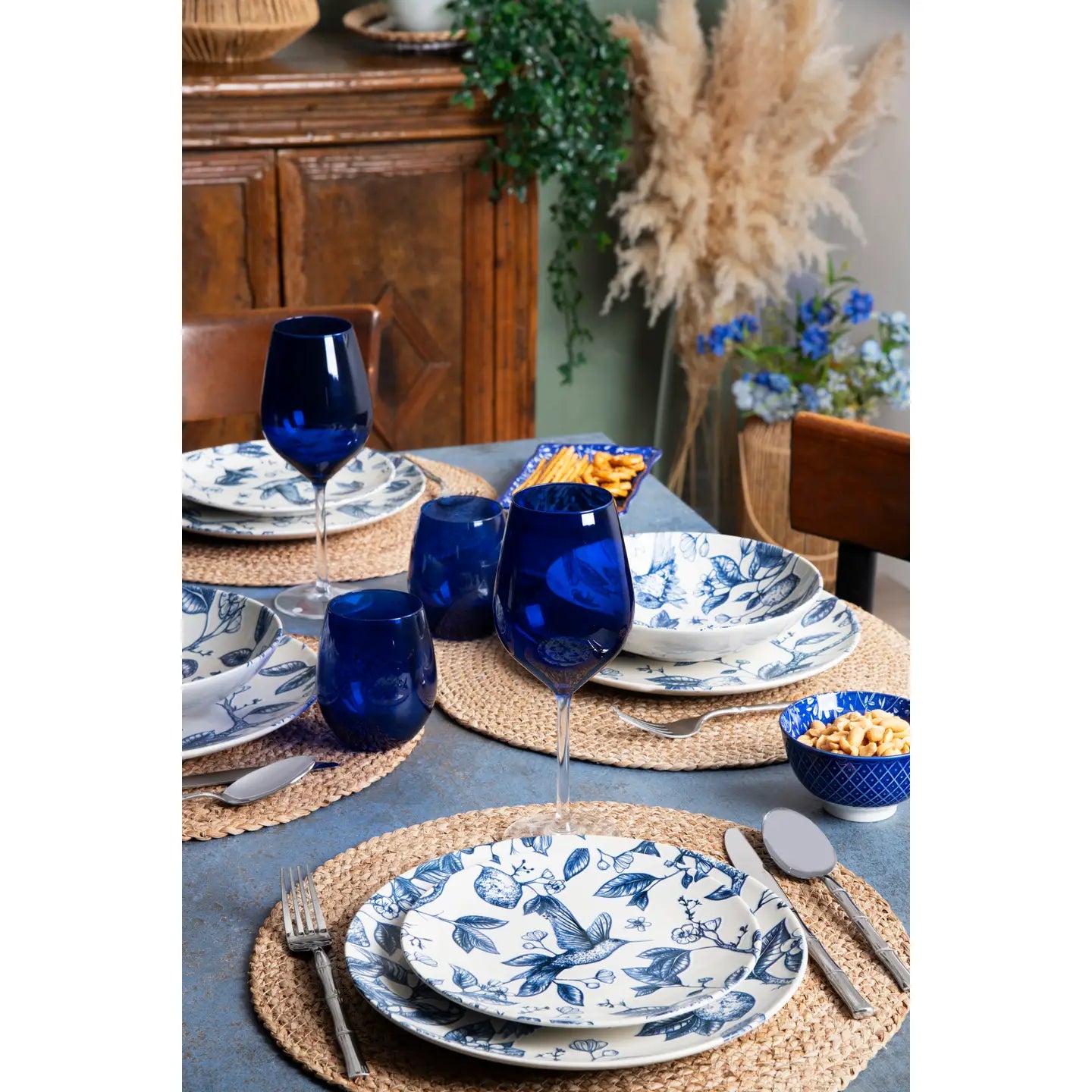 Colibri 12-Piece Ceramic Dinnerware Set – 4 Seats
