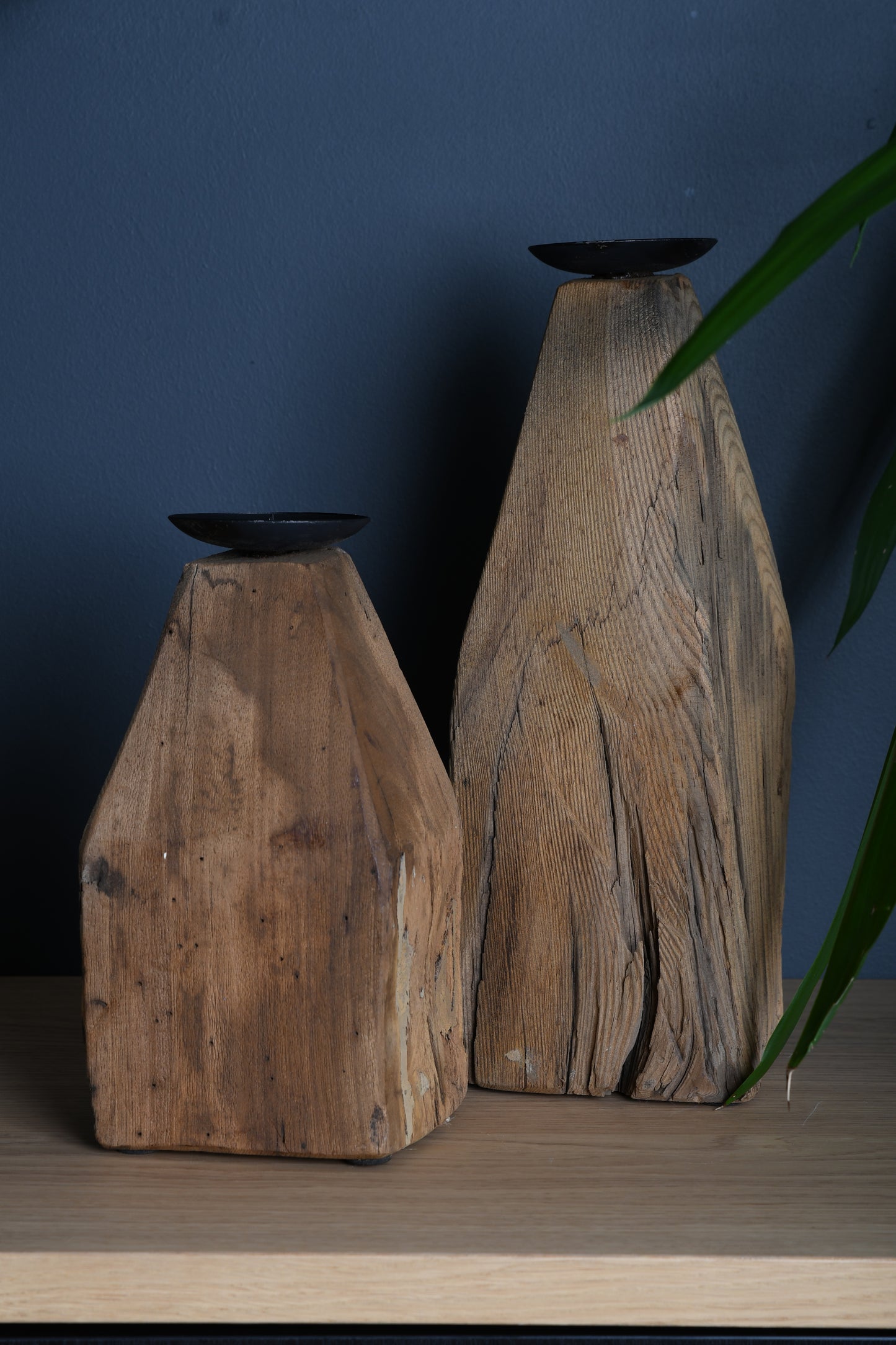 Vintage Wooden Pillar Candlestick - Reclaimed Wood (M 20cm) | Handcrafted Artisan Decor