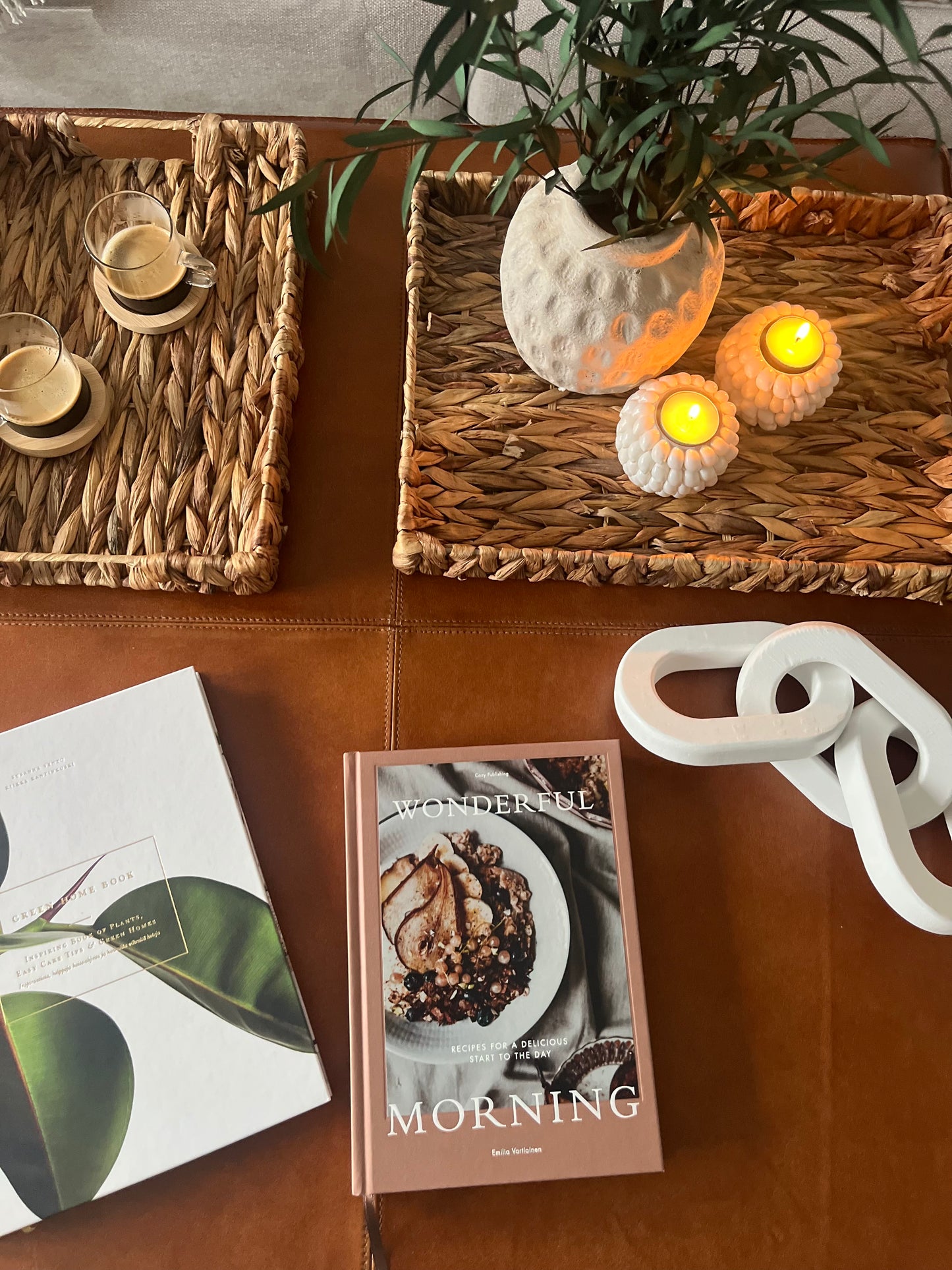 Set of 2 Water Hyacinth Trays – Natural