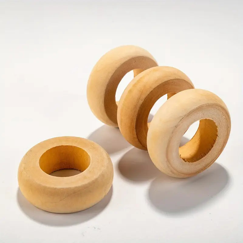 Yuli Wooden Napkin Ring, Set of 4