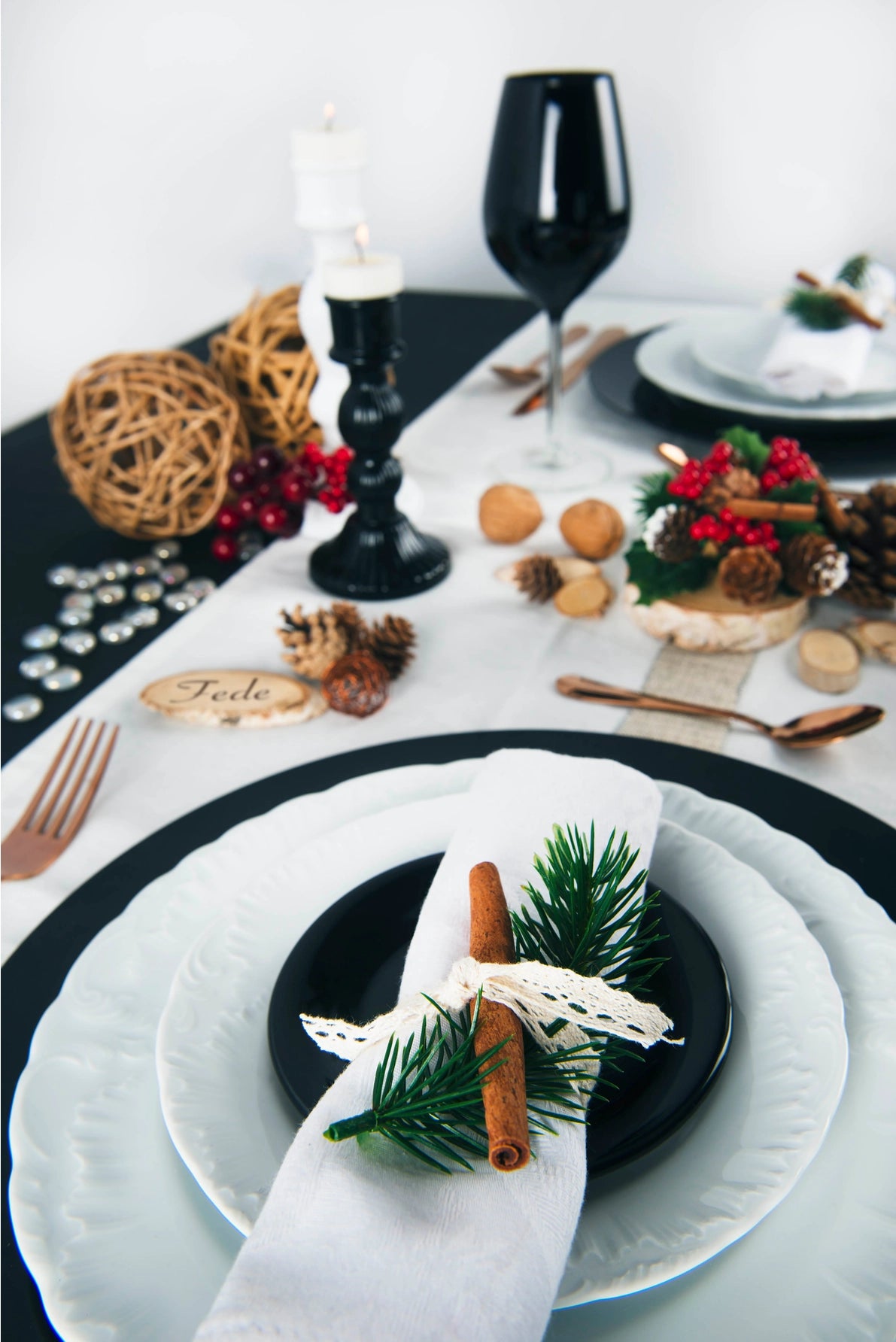 Elisa Rococo 18-Piece Porcelain Dinnerware Set – Service for 6