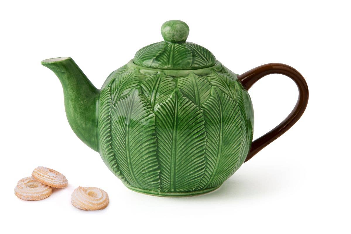 Technical dimensions for Foliage teapot: Height 13cm and Width 16.9cm.
