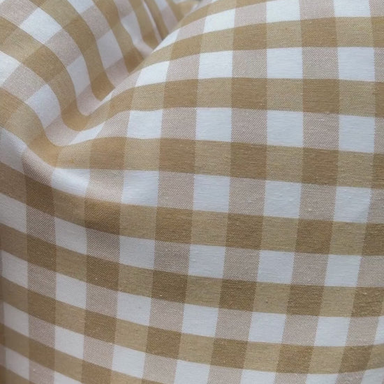 Video water-repellent gingham cushions in beige