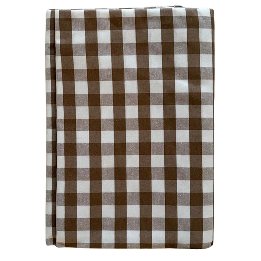 Taupe gingham round water repellent tablecloth with cotton look texture